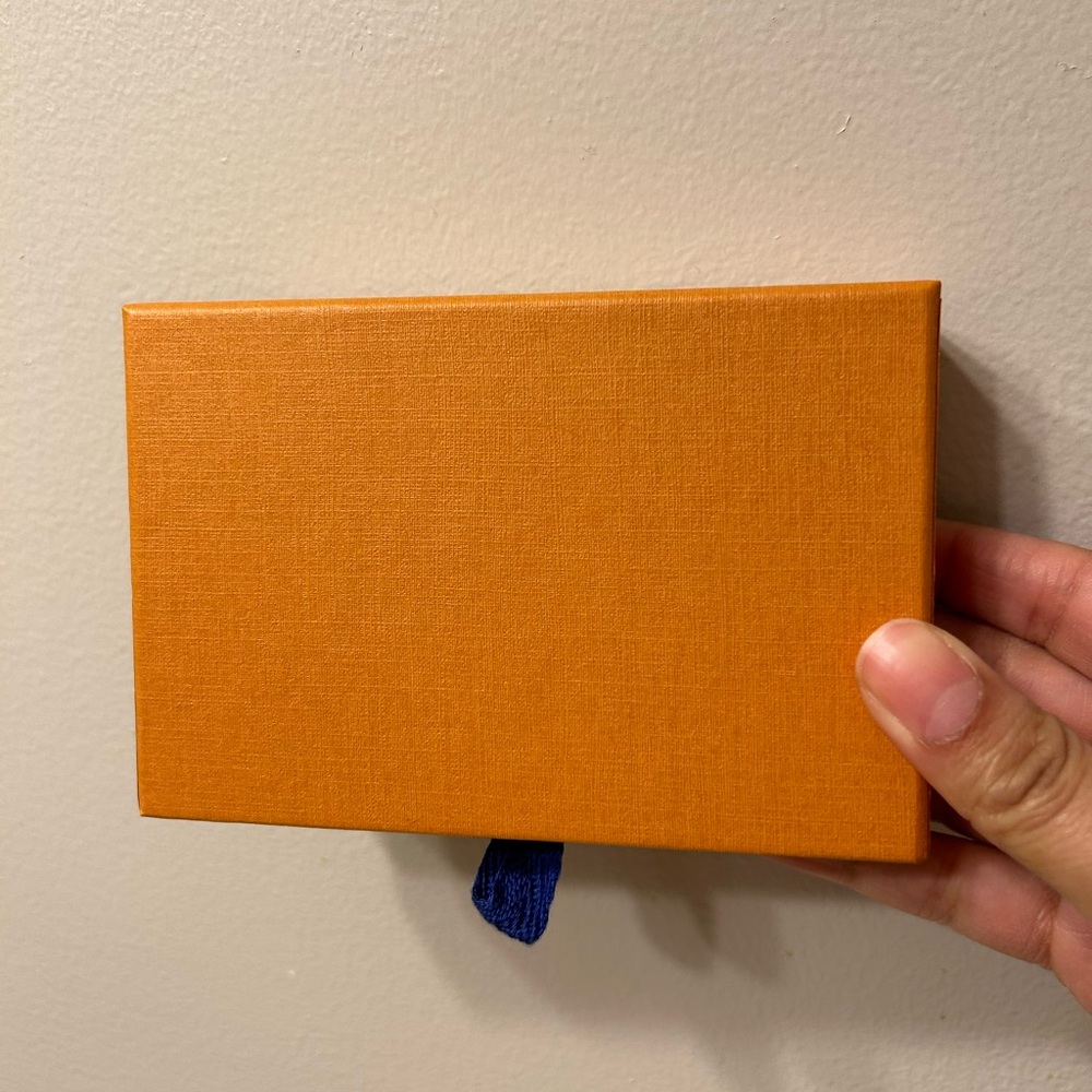 Louis Vuitton box - Picture 3 of 3